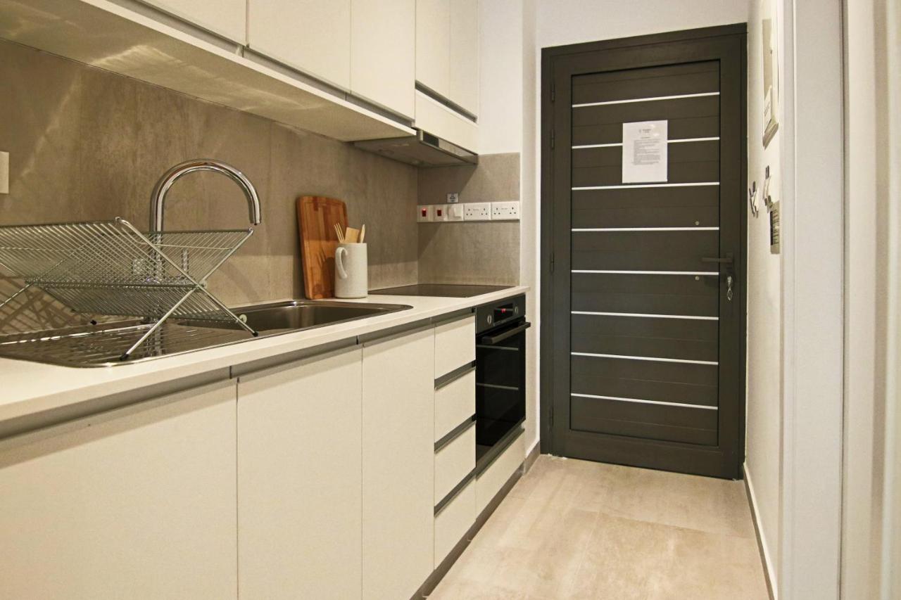 Phaedrus Living Seaside Luxury Flat Athina 123 Lägenhet Paphos Exteriör bild